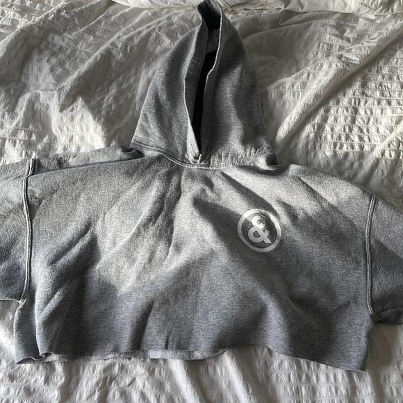 Cropped grey hoodie - Picture 1 of 3